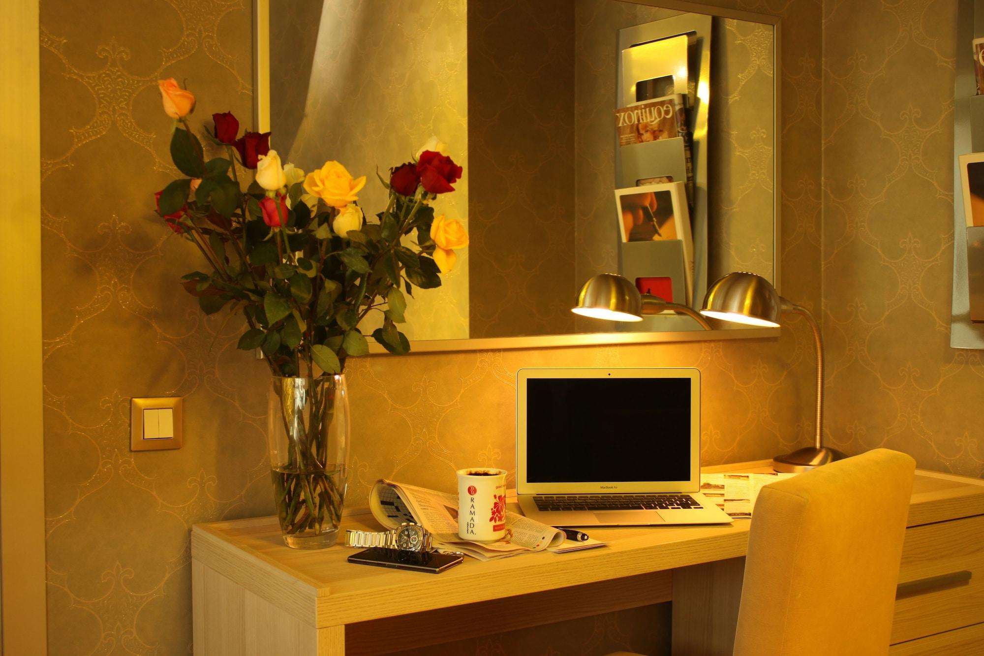 Hotel Ramada By Wyndham Ankara Exteriér fotografie